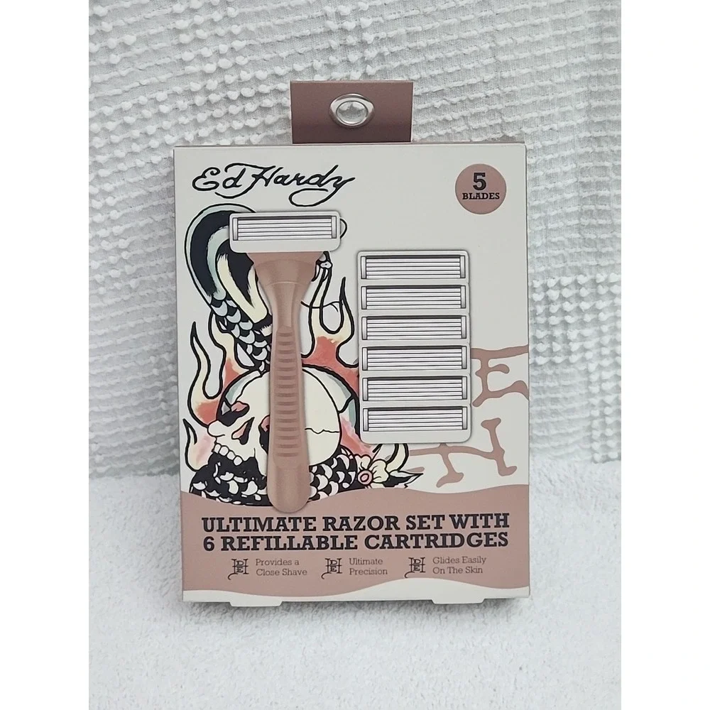 Ed Hardy Ultimate Razor Set 6 Refillable Cartridges Glides Easily on‎ Skin B1